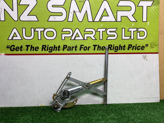 1990 Used Toyota Hiace RZH102-8000415 - Left Front Window Regulator PN: