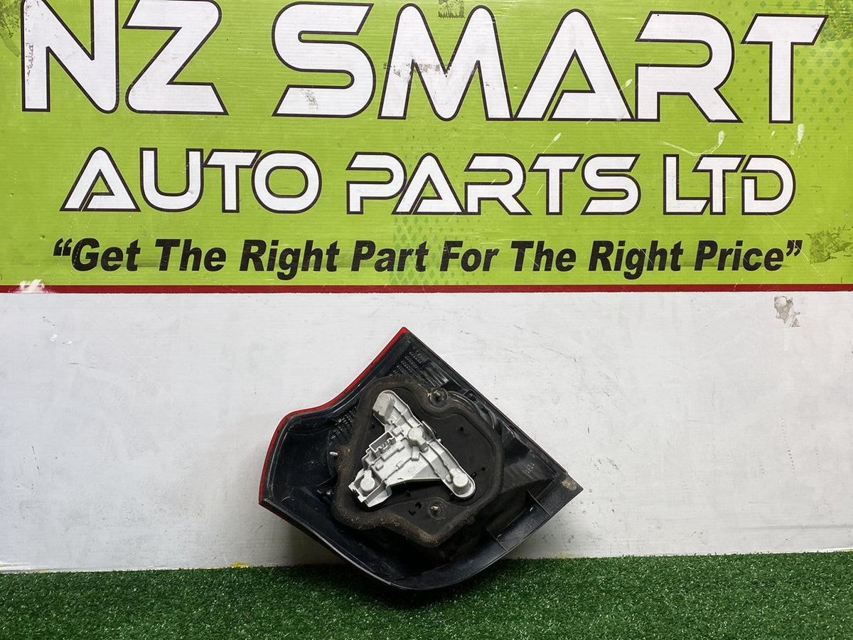 Apr 2004 to Jun 2007 - Used Toyota Corolla ZZE122 Hatchback Built in Japan VIN JTD - Left Taillight - Lens# 13-87