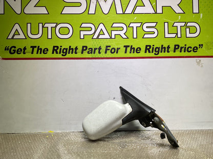 2004 Subaru Forester- Right Door Mirror PN: 7 wires