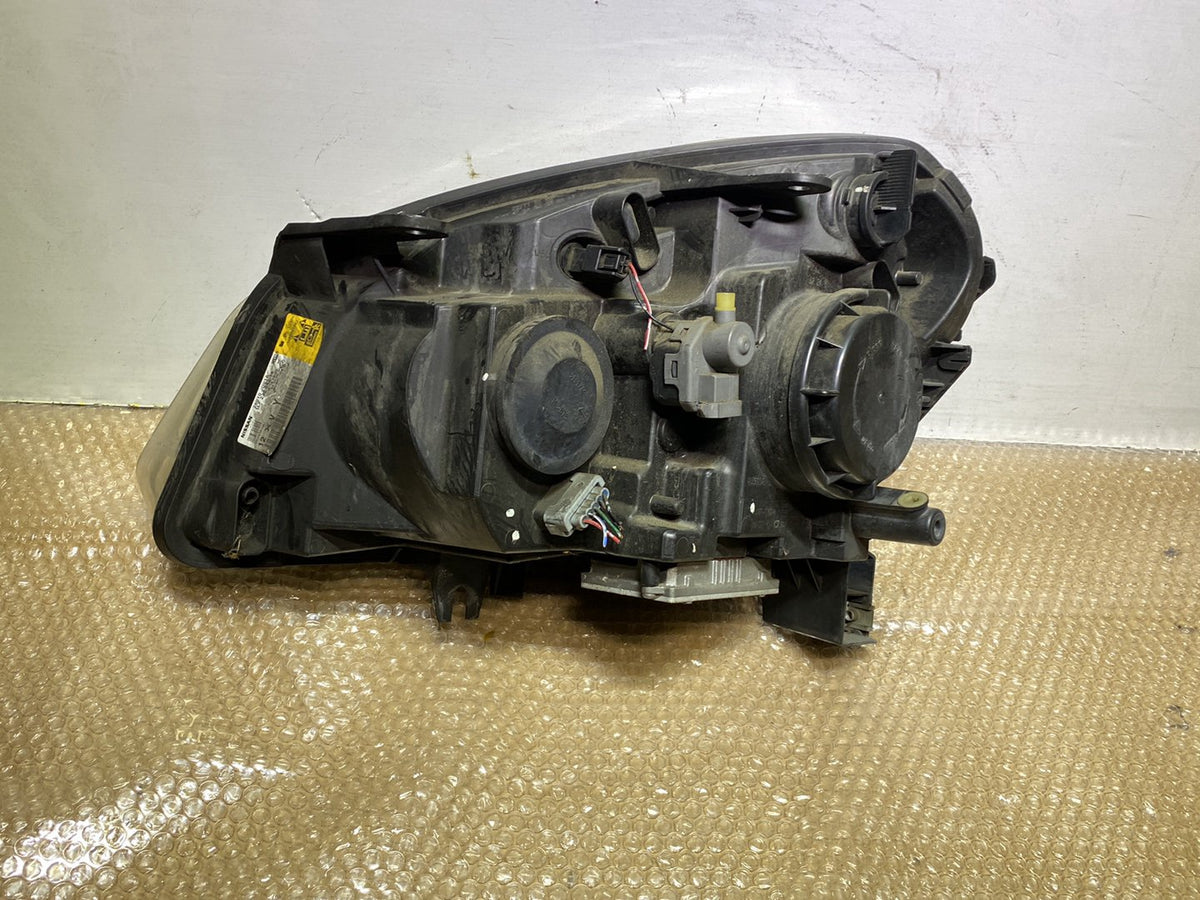2008 Nissan Dualis - Right Headlight PN: see photos