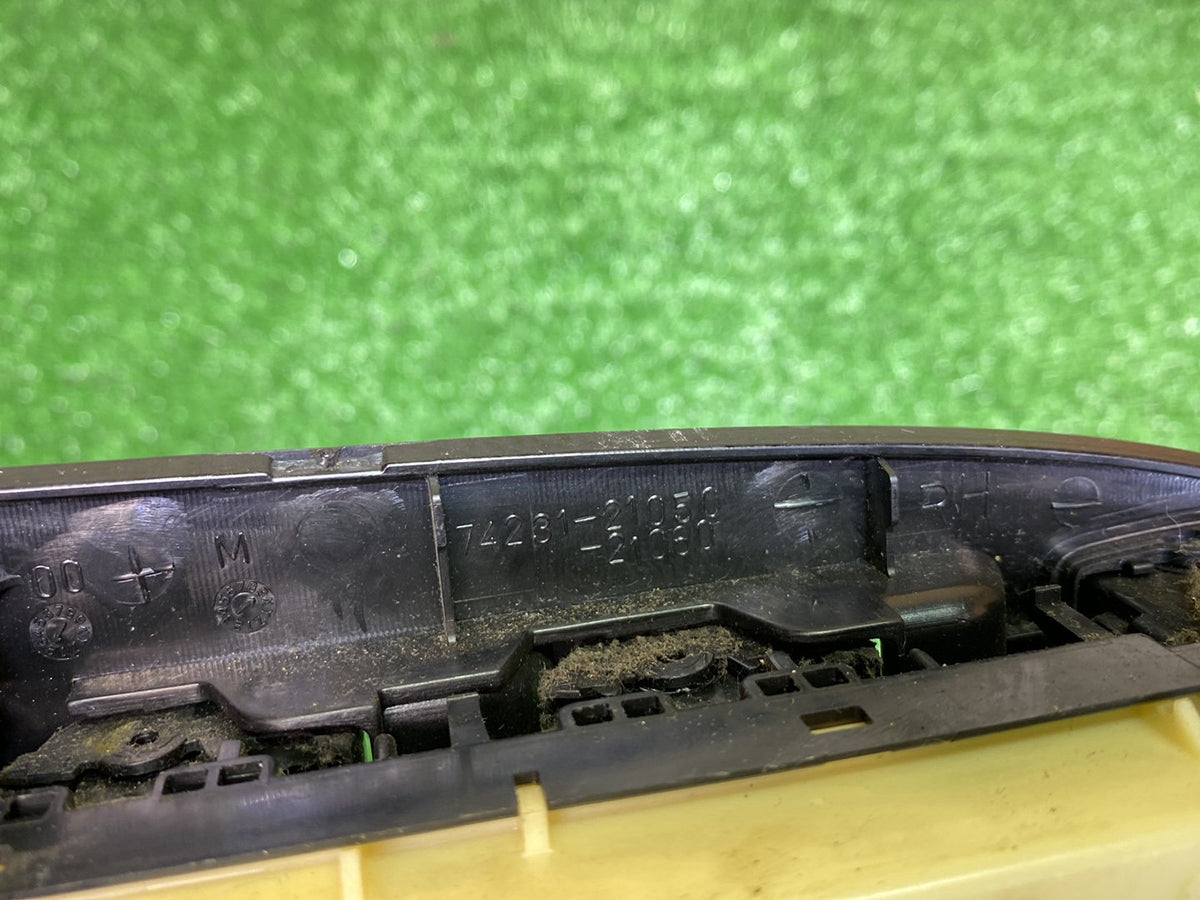 2002 Used Toyota Caldina - Master Power Window Switch PN: 7423121050