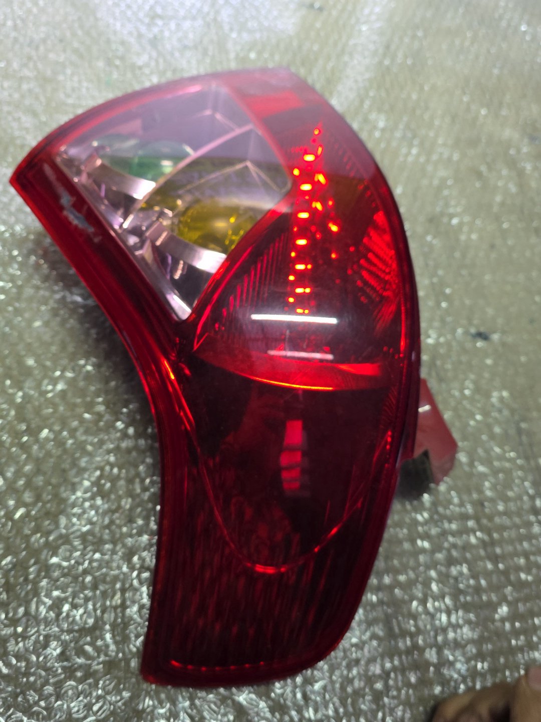 2008 Suzuki Swift- Right Taillight PN: 3565073K00