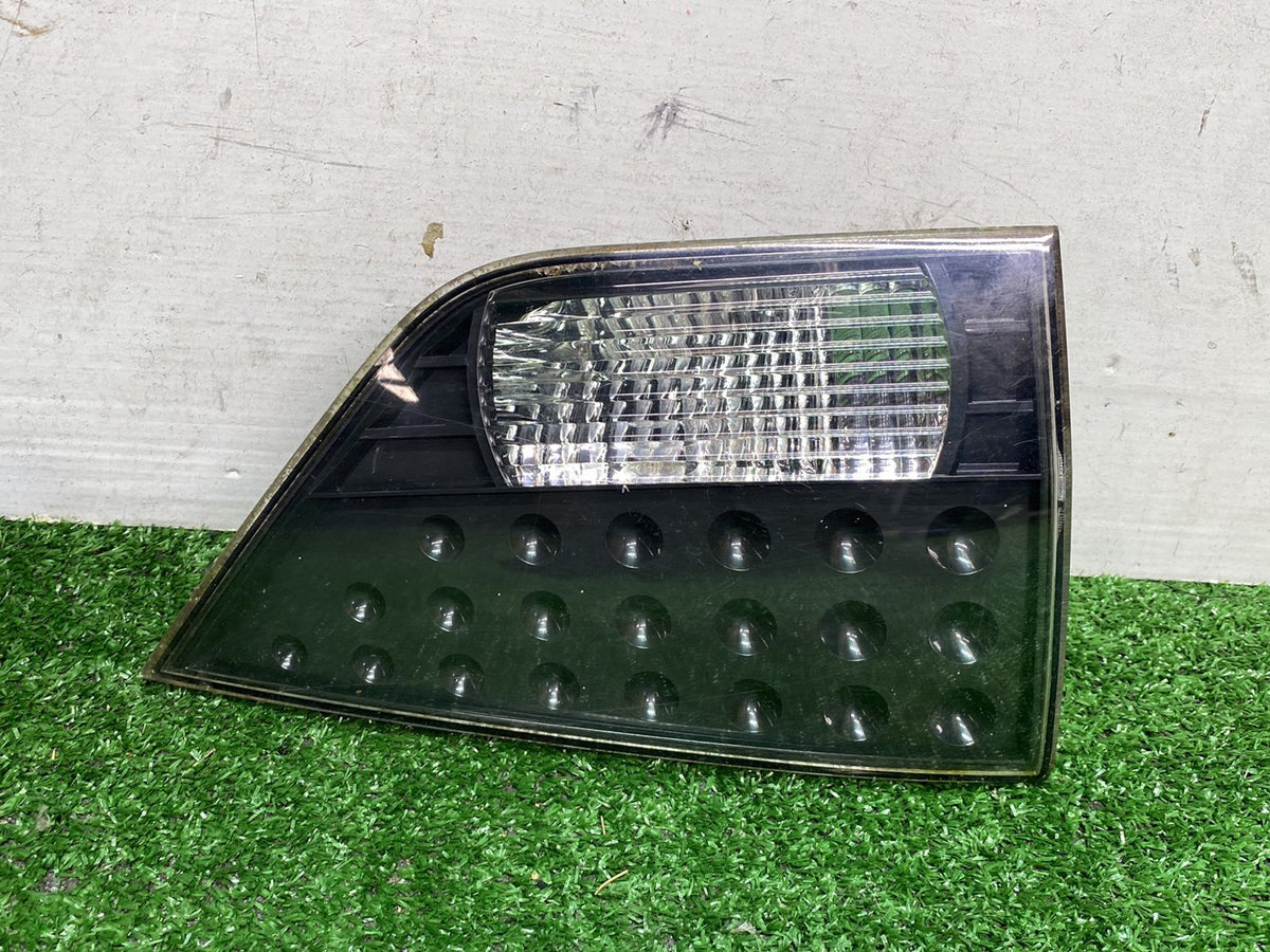 2010 Mitsubishi Outlander - Left Boot Light PN: IMASEN 1146-356