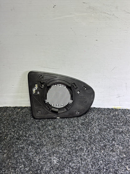 2007 Nissan Dualis - Left Door Mirror Glass