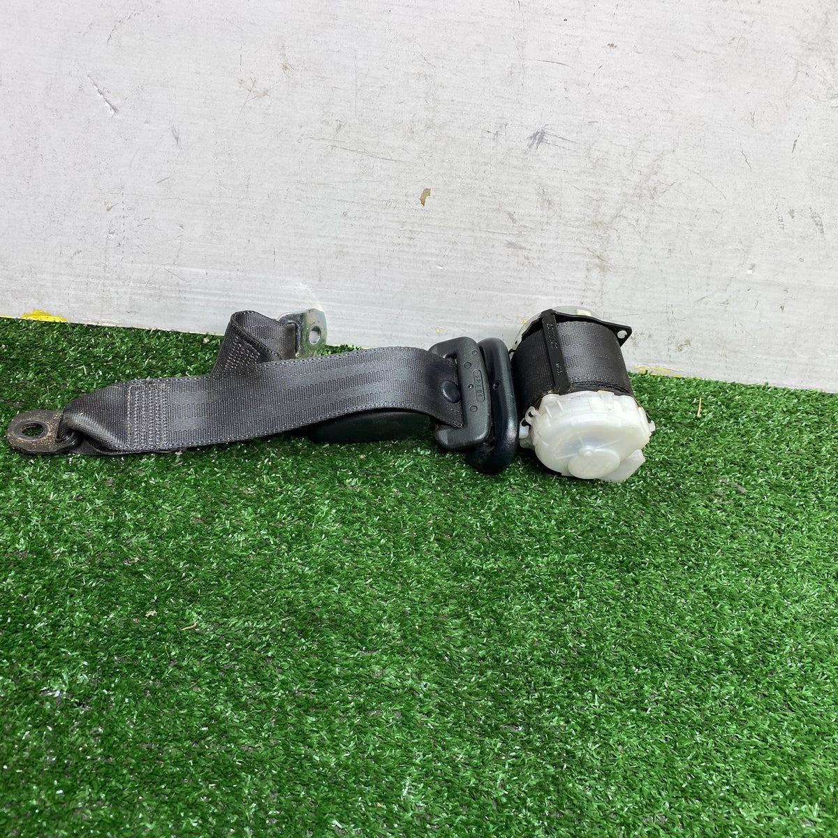 2010 Nissan March - Right Rear Seat Belt PN: 88844AX000