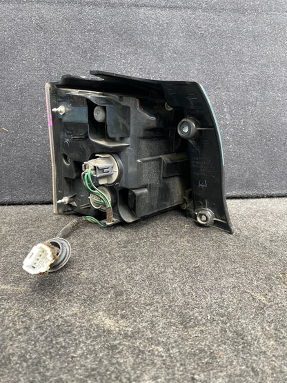 2011 Mitsubishi Outlander - Right Taillight PN: SEEPICS