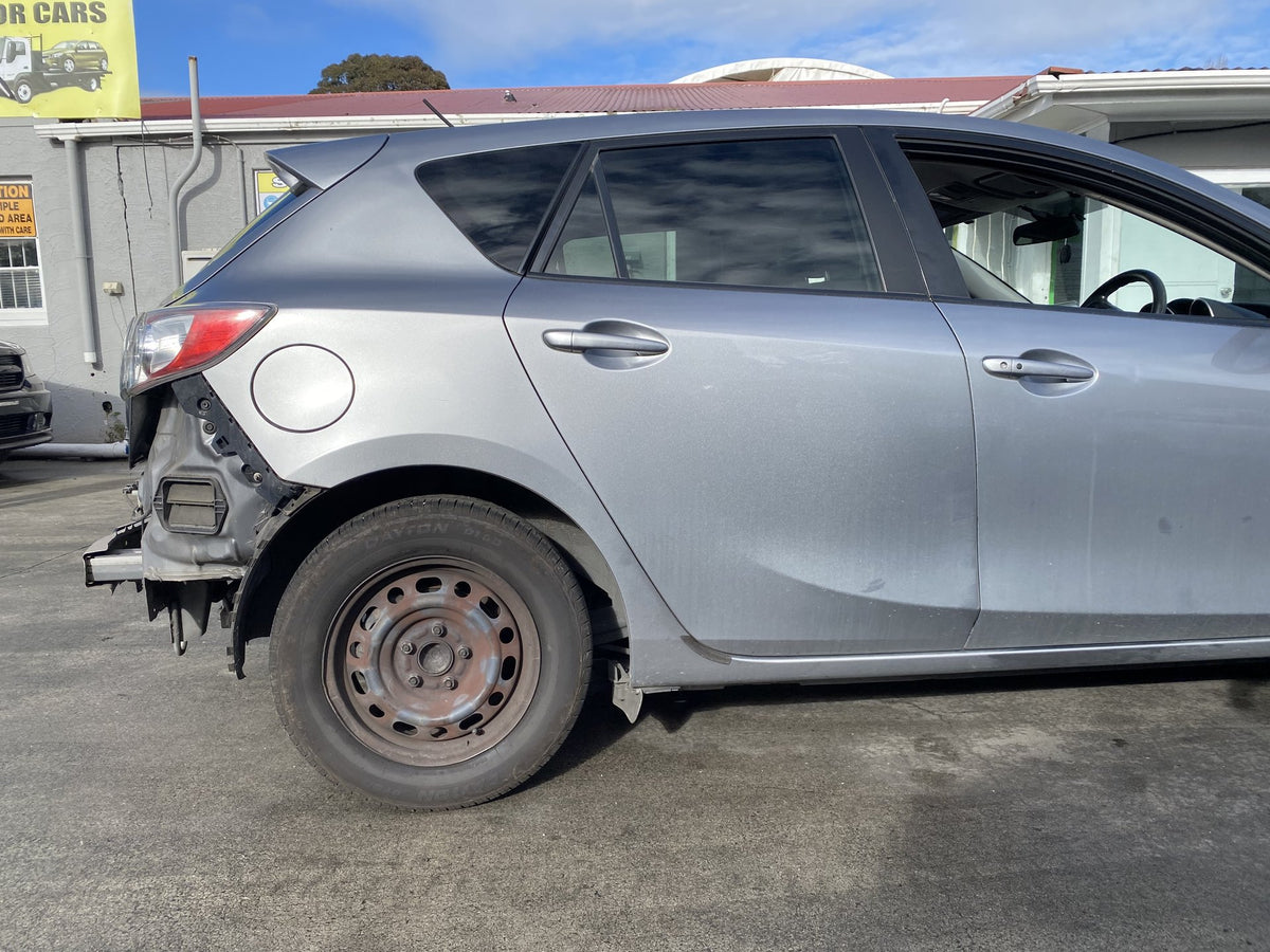 2011 Mazda Axela BLFFW  Dismantling For Parts