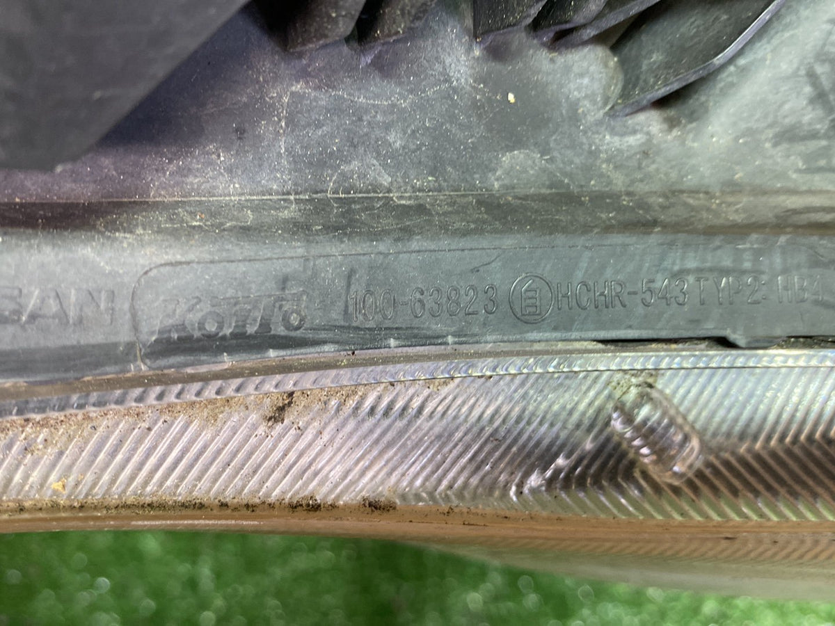 2005 Nissan Bluebird - Left Headlight PN: Auto Adjust/ Non Hid/ KOITO 100-63823