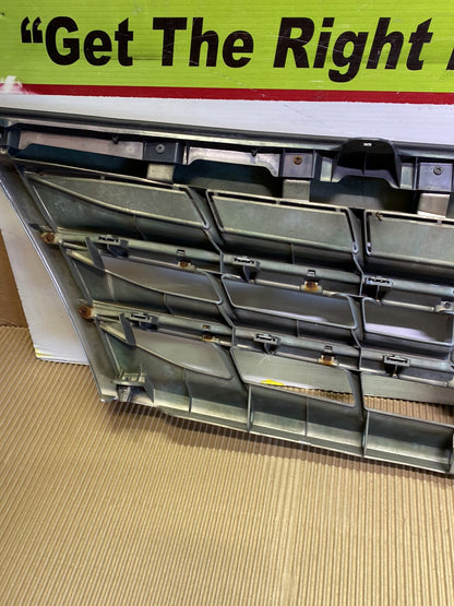 2005 Used Toyota Alphard ANH10- Upper Grille PN: see photos