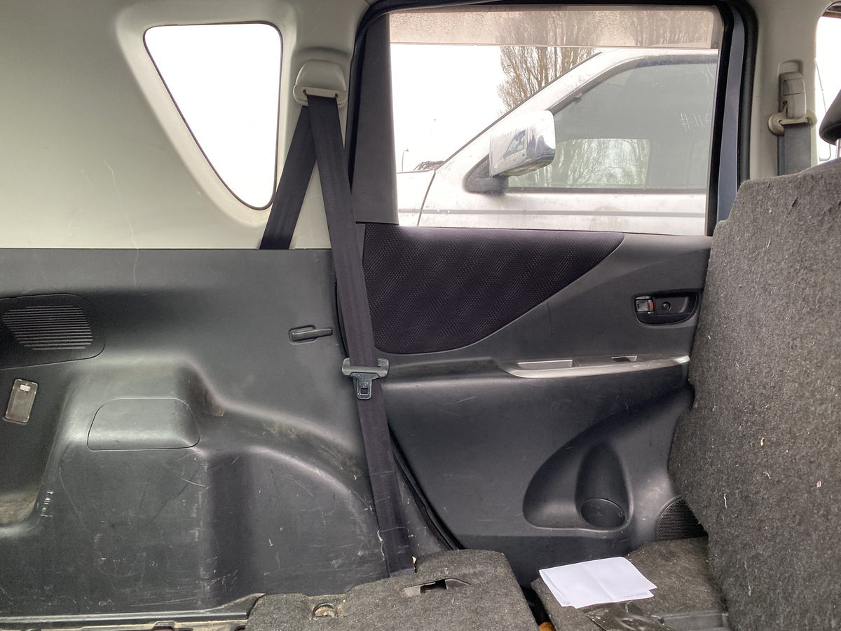 2005 Toyota Ractis NCP100 Dismantling For Parts