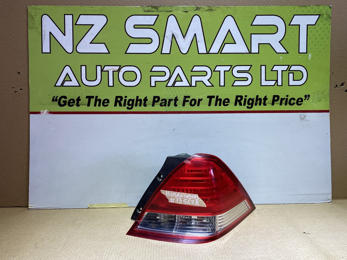 2004 Honda Odyssey RB1 - Right Taillight PN: P3882