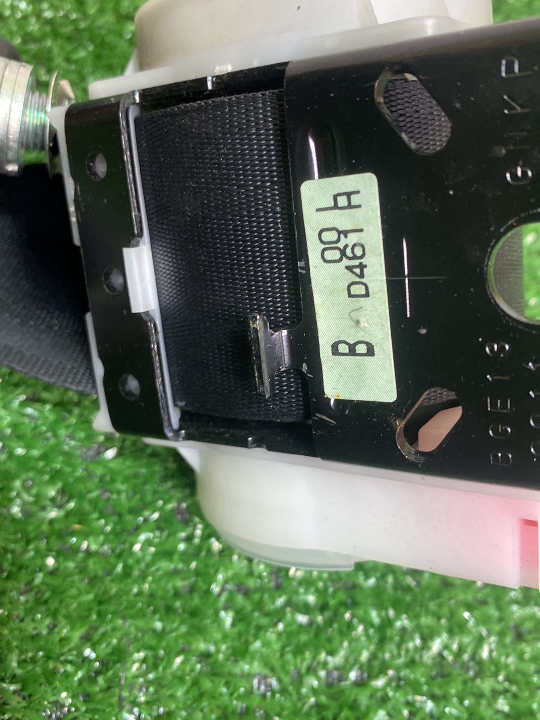 2007 Mazda Verisa - Left Rear Seat Belt PN: D01A5779000