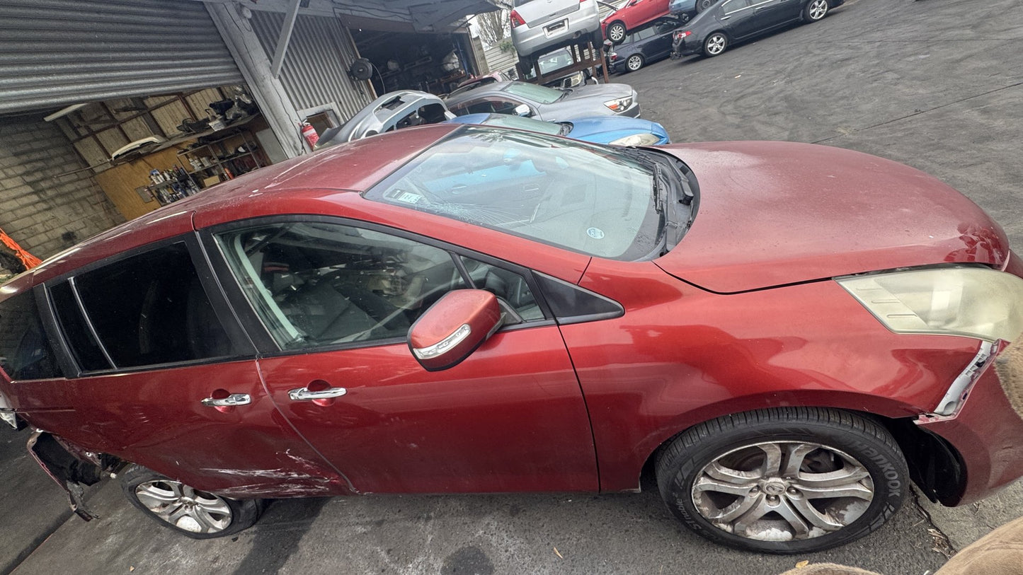 2006 Mazda MPV  Dismantling For Parts
