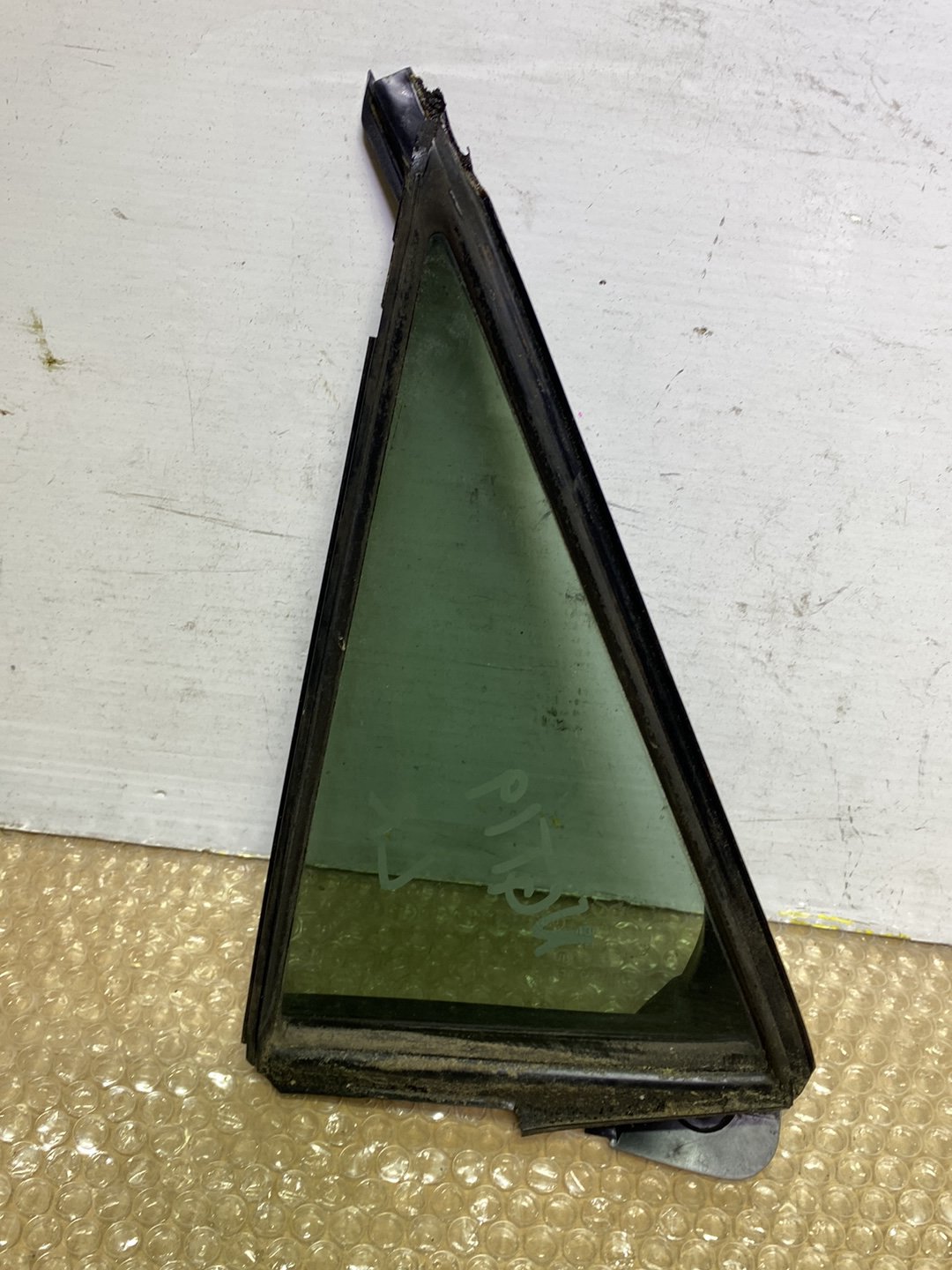 2011 Mazda Axela - Left Rear Quarter Door Glass PN: M262