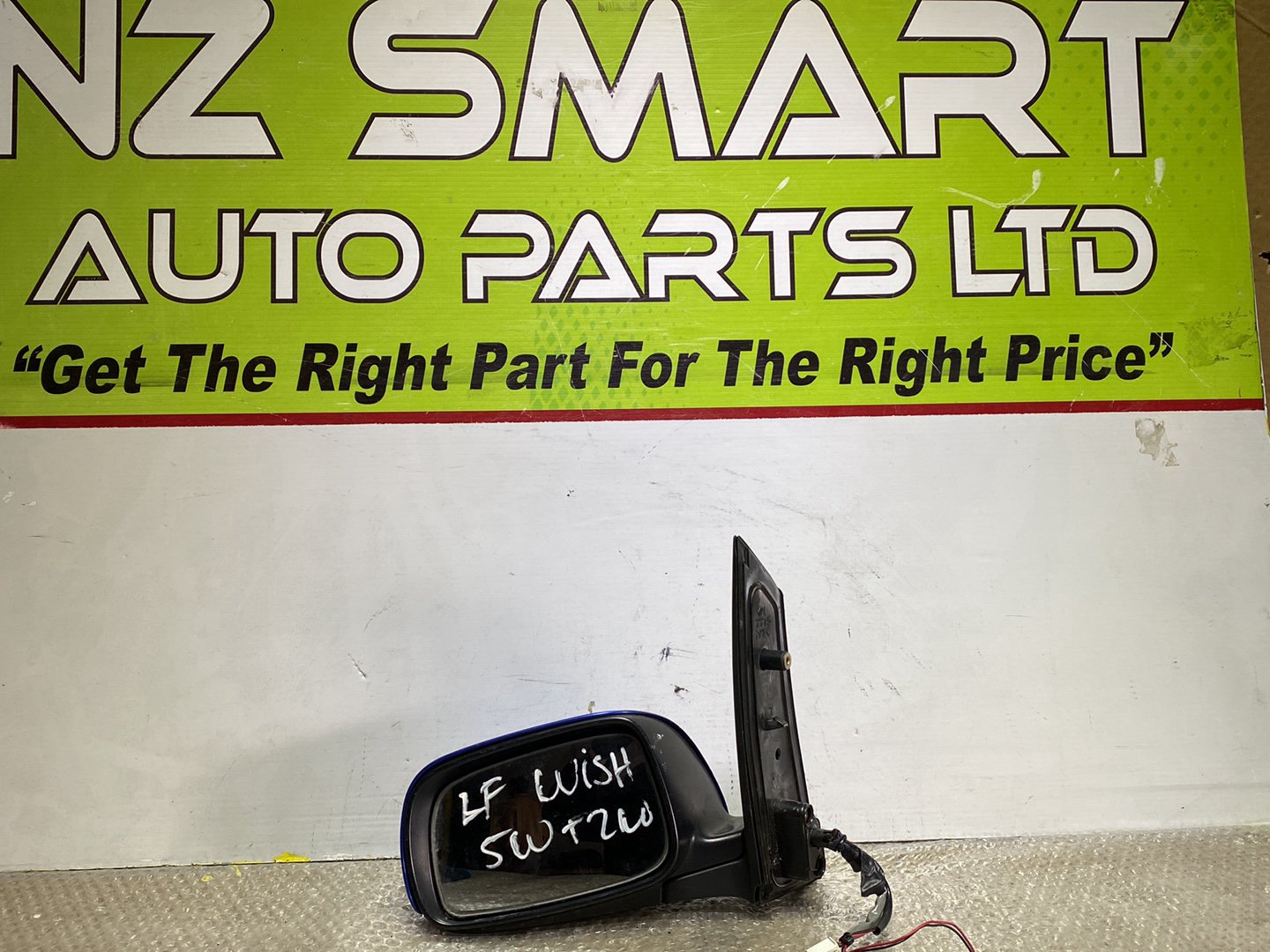 2006  Used Toyota Wish- Left Door Mirror PN: 2 plugs 7 wires