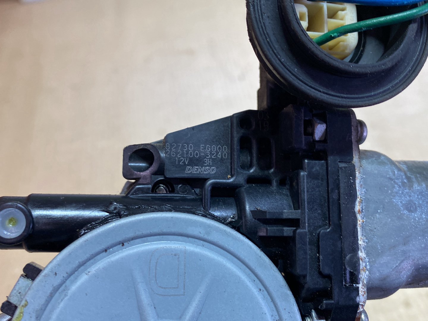 2006 Nissan Fuga Y50 - Right Rear Window Regulator/Motor