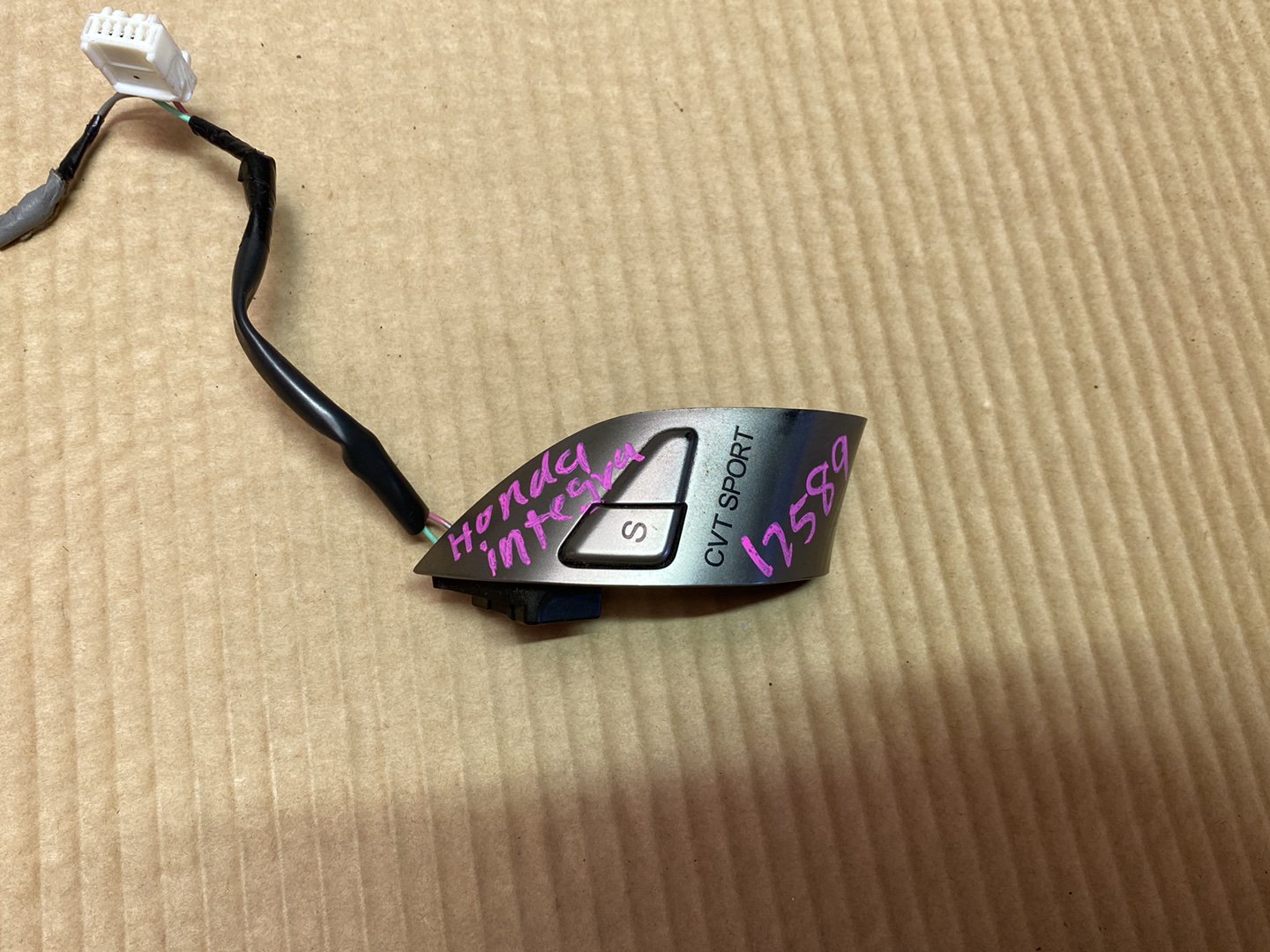 Honda Integra- Right Steering Wheel Controls PN: left steering wheel control