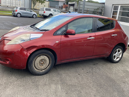 2011 Nissan Leaf ZE0  Dismantling For Parts