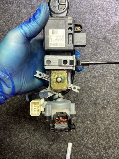2004 Suzuki Swift - Ignition With Key PN: SL-S18