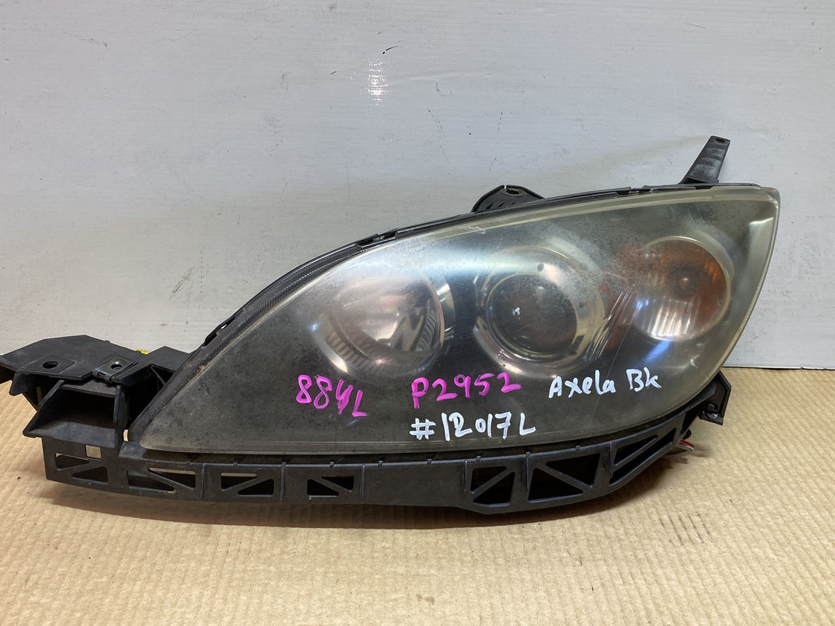 2004 Mazda Axela BK5P - Left Headlight Auto Adjust/ Hid Type/ P2952