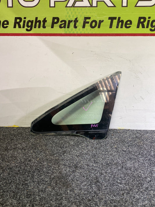 2008 Honda Airwave GJ1 - Left Front Quarter Door Glass PN: Tint Number M2H3