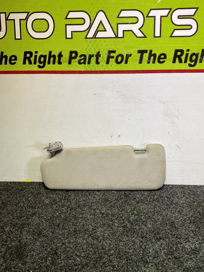 2012 Hyundai i45 - Right Sun Visor