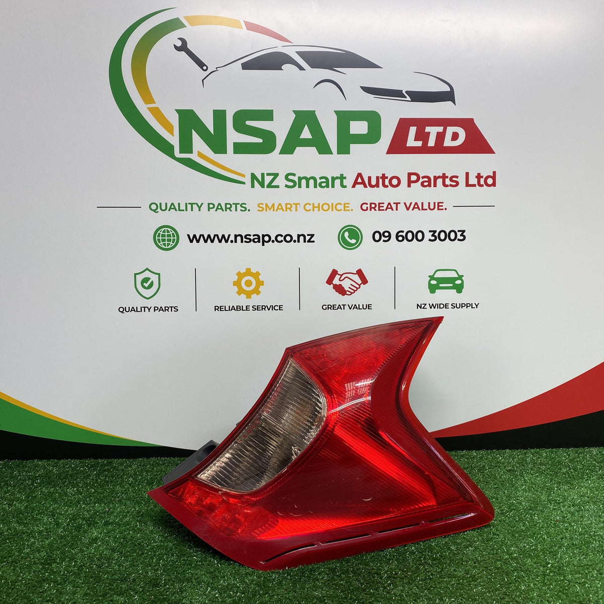 2014 Nissan Note - Left Taillight PN: ICHIKOH D117