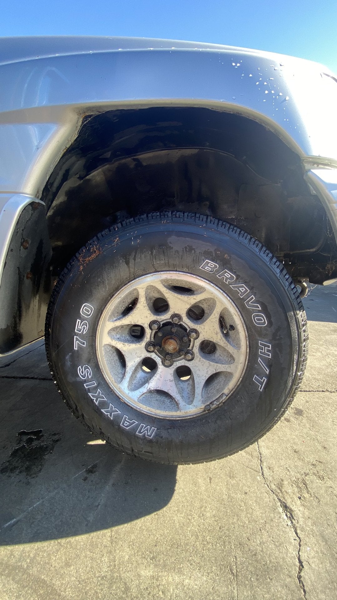 1997 Mitsubishi Pajero V25      Dismantling For Parts