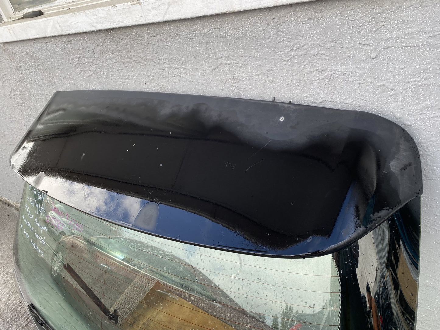 2005 Lexus RX300 - Tailgate