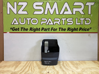 2006 Toyota Yaris - Steering Column Shroud