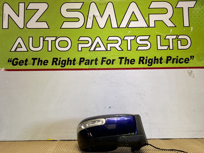 2010 Mazda Premacy- Right Door Mirror PN: 6 wires