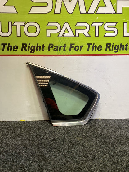 2004 Nissan Teana- Left Rear Cargo Glass PN: Tint number M2E2