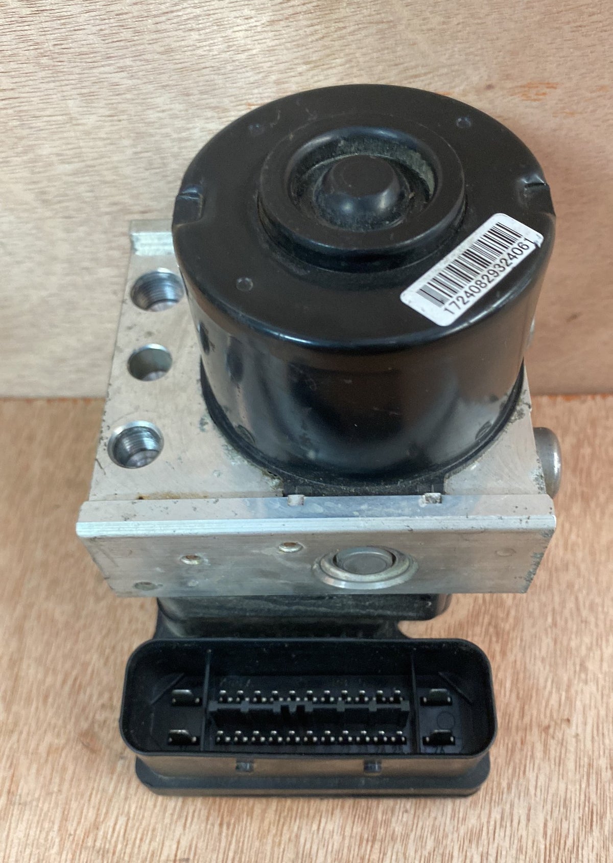 2006 Mazda Axela 3 BK - ABS Pump/Modulator