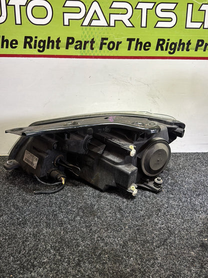 2012 Volkswagen Caddy - Right Headlight PN: 2K6 941 006 A
