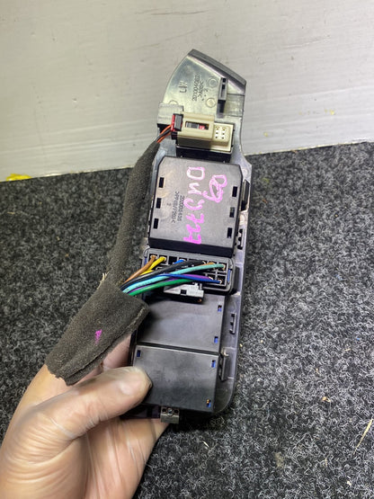 2009 Holden Captiva - Master Power Window Switch