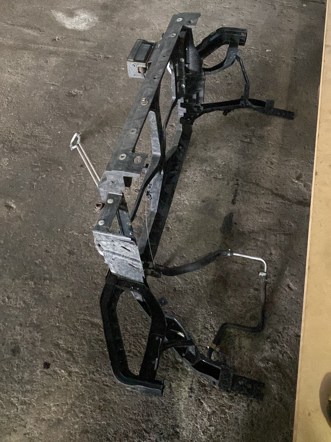 2007 Nissan Fuga - Radiator Support