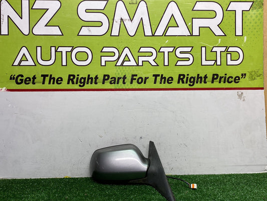 2004 Mazda Atenza - Right Door Mirror PN: 5 Wires
