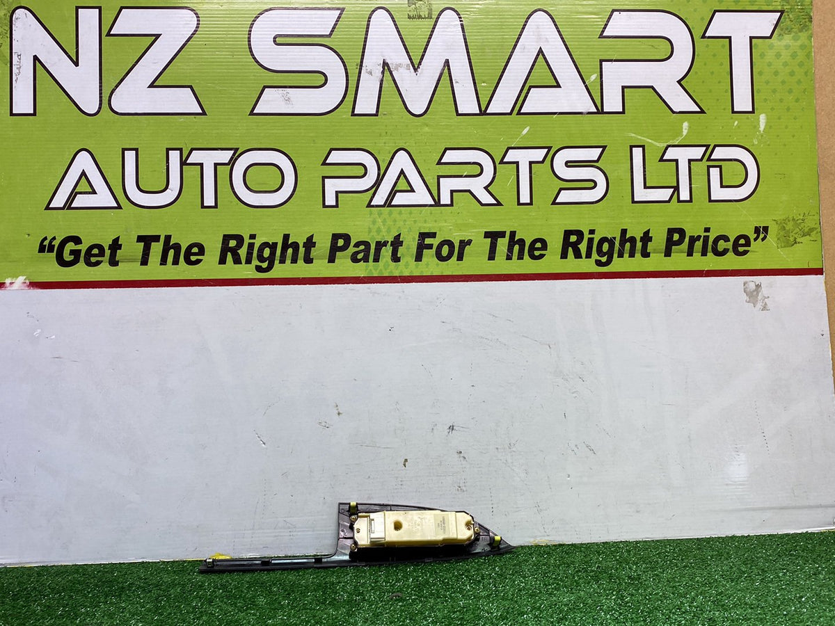 2002 Used Toyota Caldina - Master Power Window Switch PN: 7423121050
