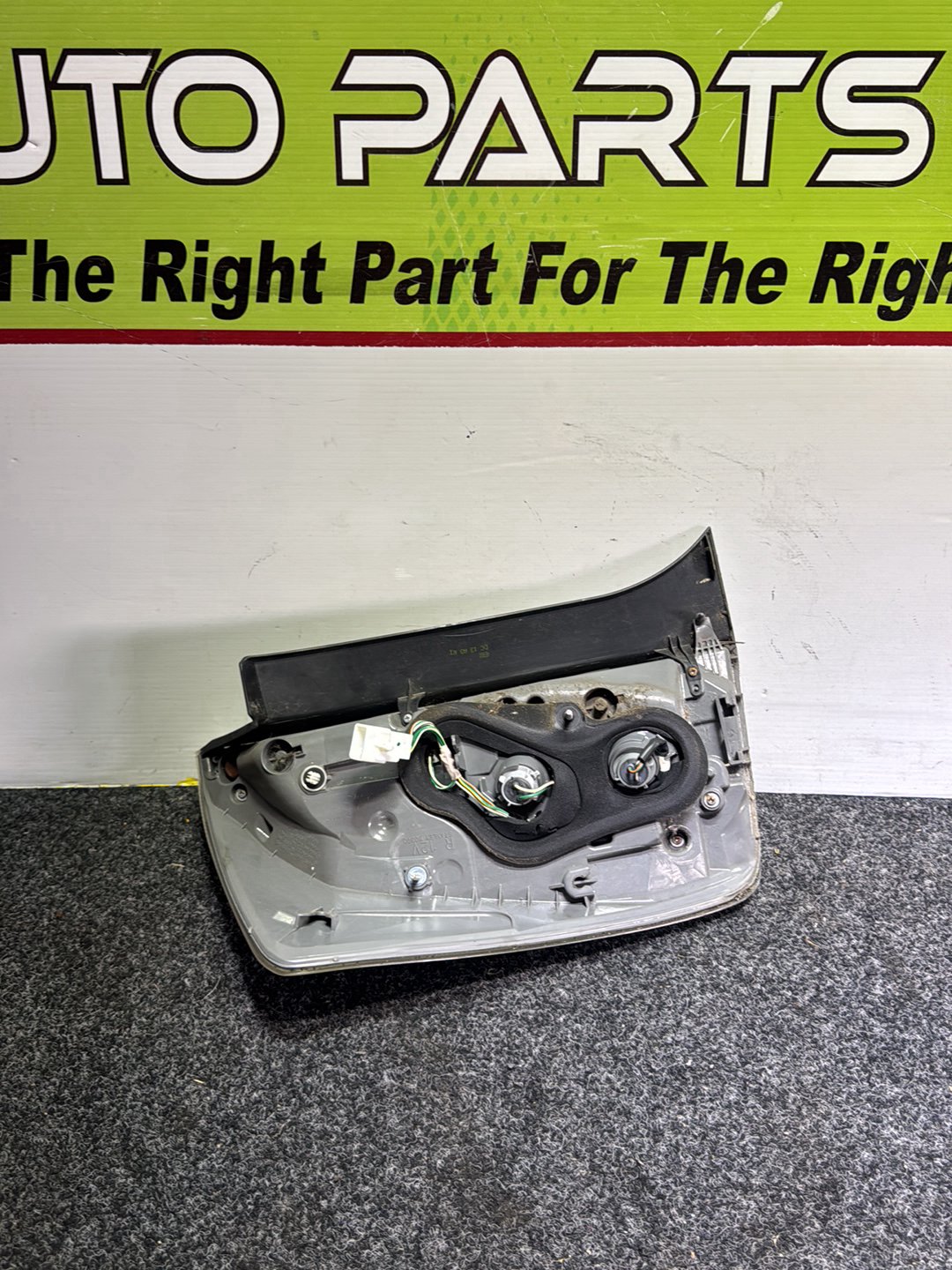 2014 Toyota Prius ZVW30 - Right Taillight PN: STANLEY 47-56