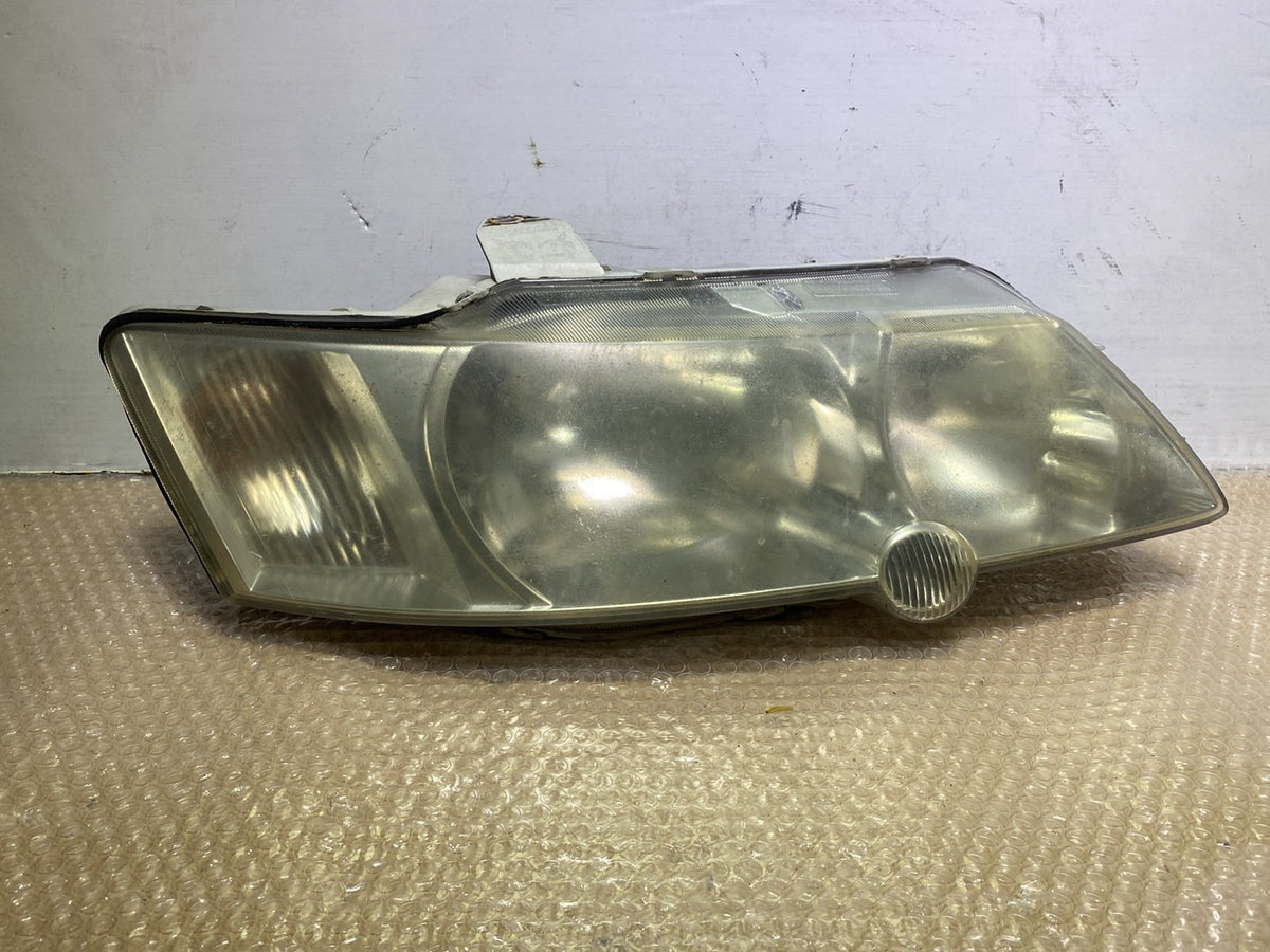 2003 Holden Commodore - Right Headlight PN: see photos
