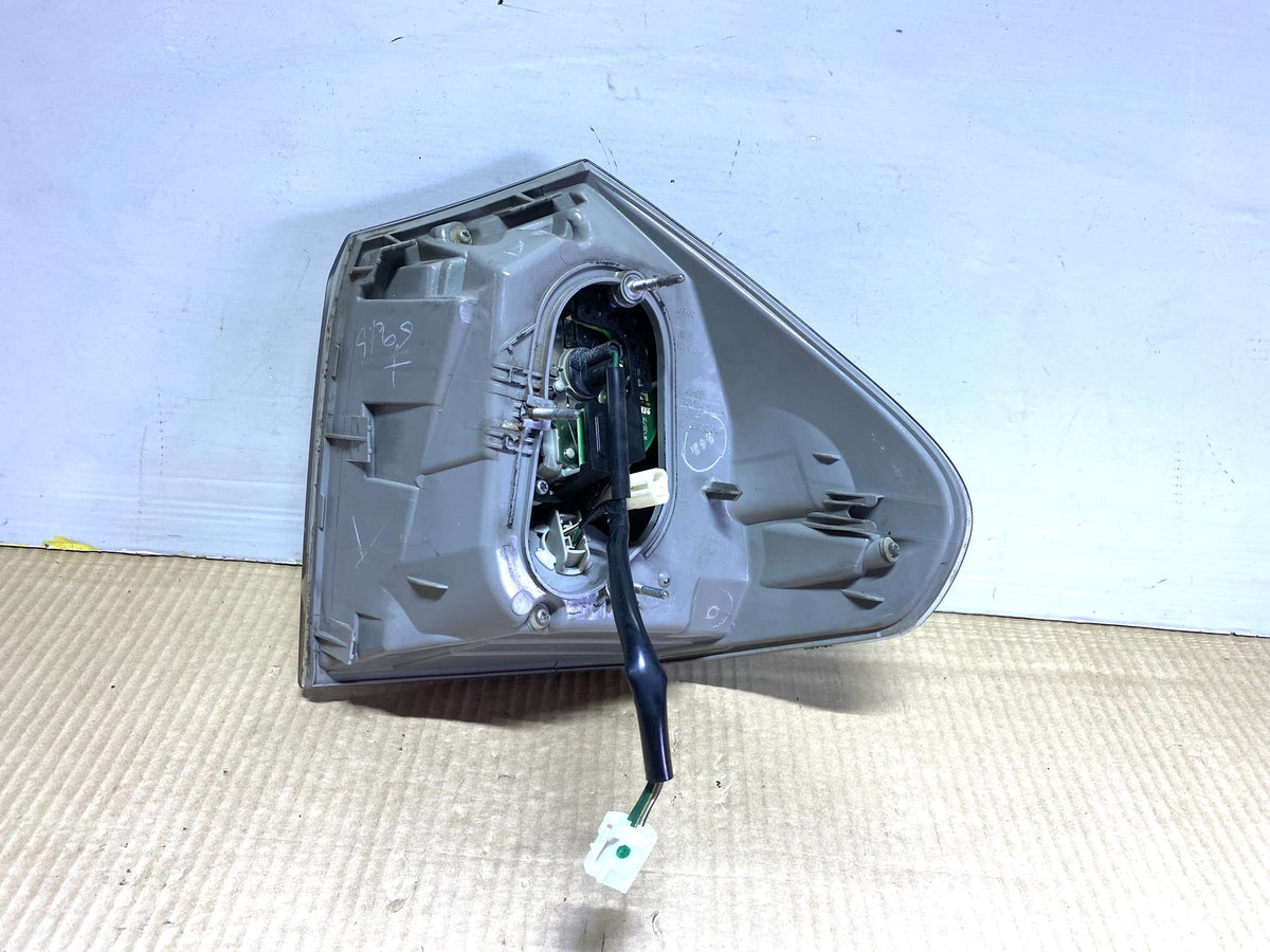 2005 Lexus RX300 - Left Taillight PN: KOITO 48-40