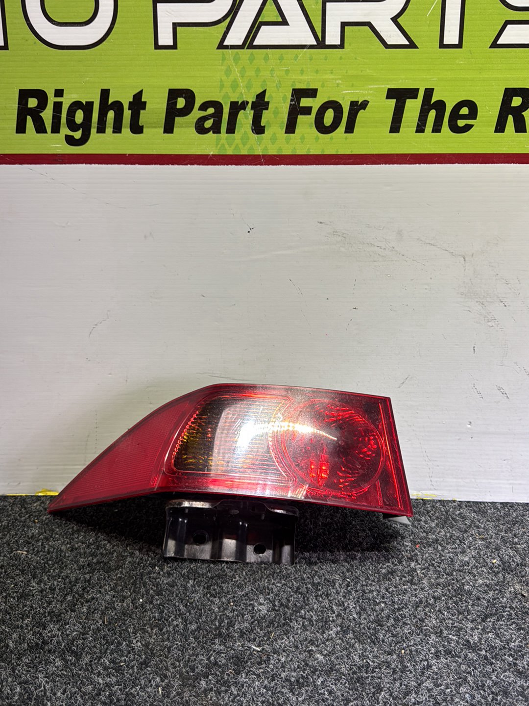2006 Honda Accord - Left Taillight PN: STANLEY P3212L