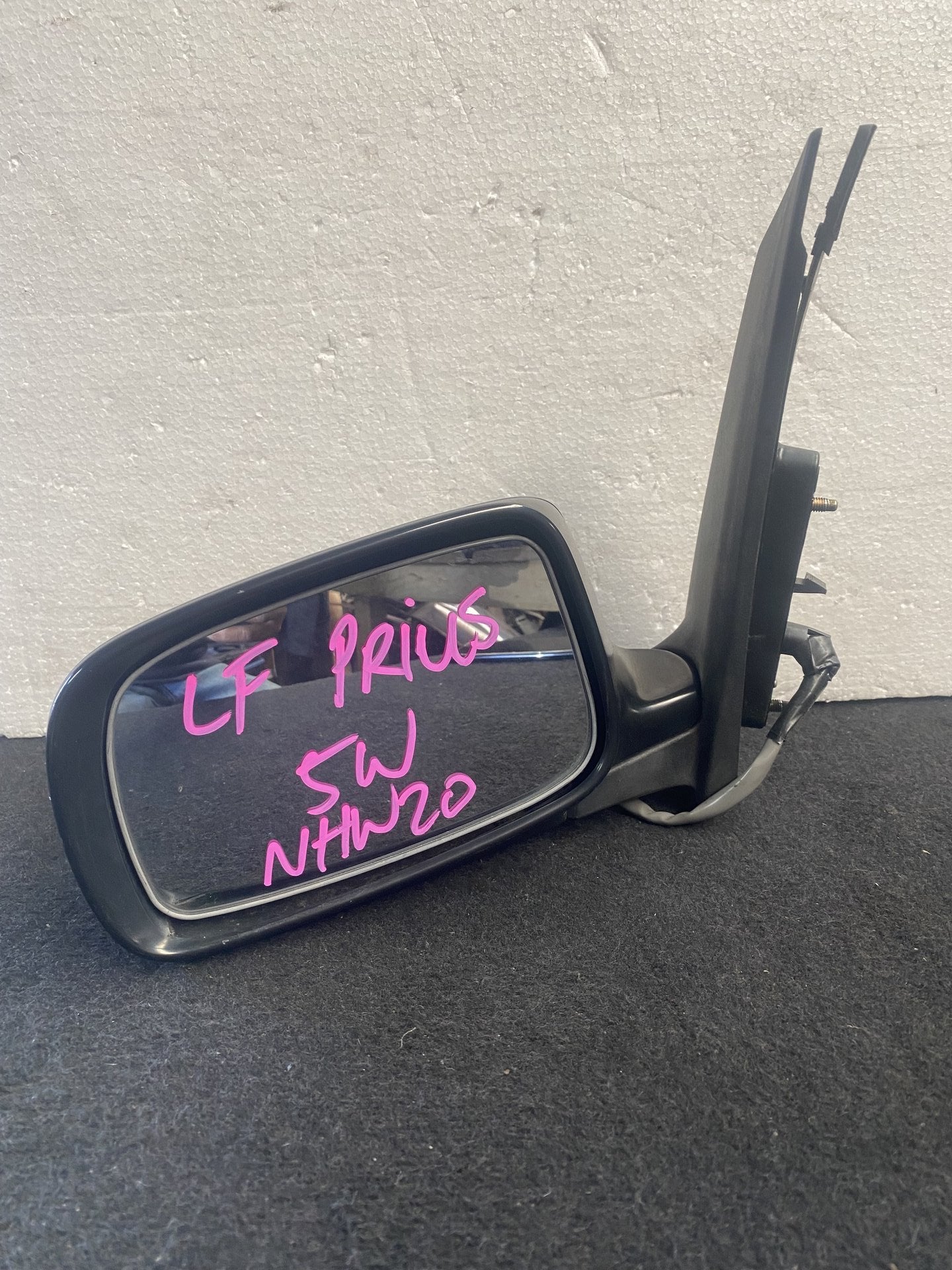 2008 Used Toyota Prius - Left Door Mirror PN: 5 wire