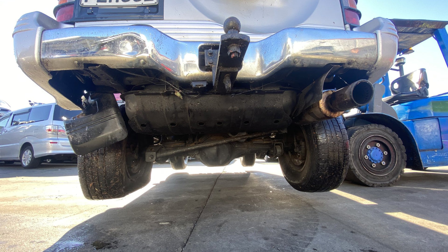 1997 Mitsubishi Pajero V25      Dismantling For Parts