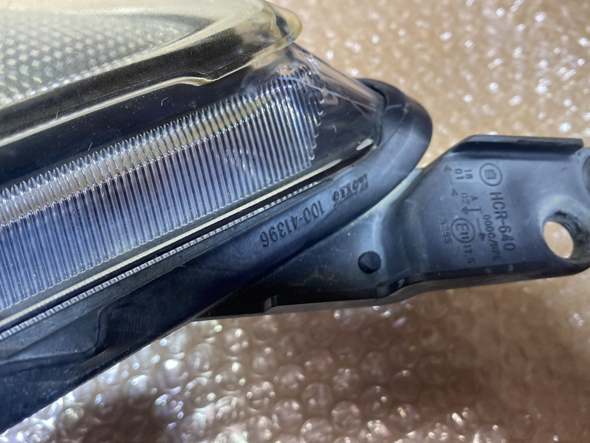 2009 Mazda Axela - Right Headlight Auto Adjust/ Hid Type/ Koito 100-41396