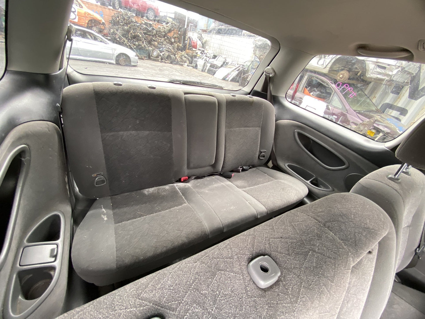 2004 Toyota Estima Aeras ACR30 Dismantling For Parts