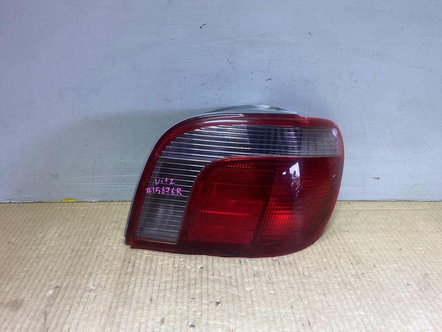 2001 Toyota Vitz NCP10 - Right Taillight PN: Koito 52-004