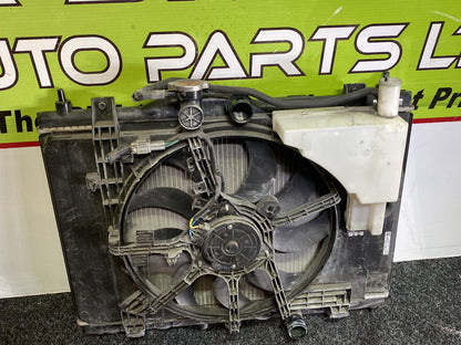 2011 Nissan Juke YF15 - Radiator
