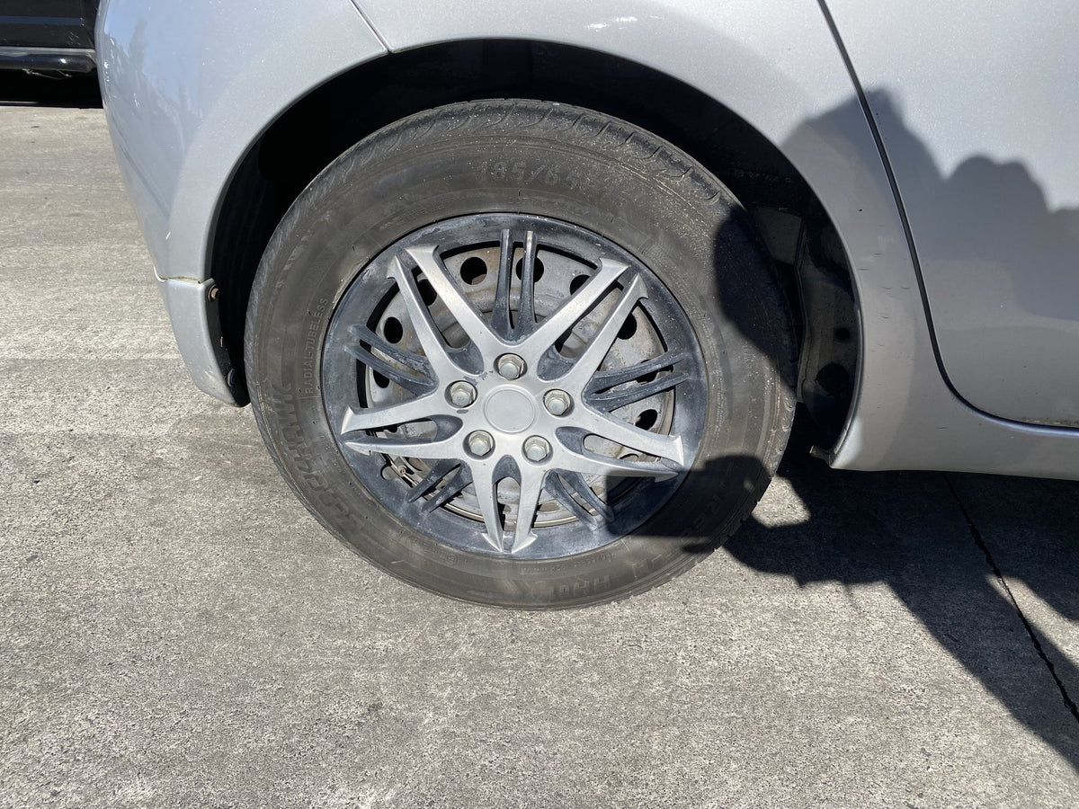 2007 Toyota Vitz SCP90