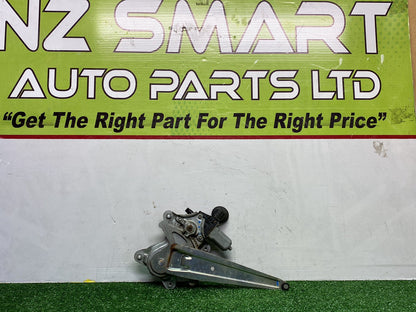 2002 Used Toyota Caldina - Right Rear Window Regulator/Motor PN: 8572058010